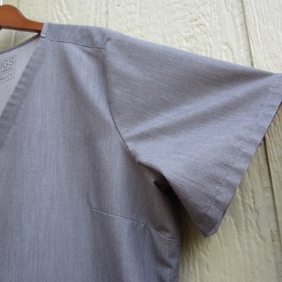 Figs Women's Casma Pockets Scrub Top XXL Gray Healthcare Uniform Work Comfort - Picture 3 of 11